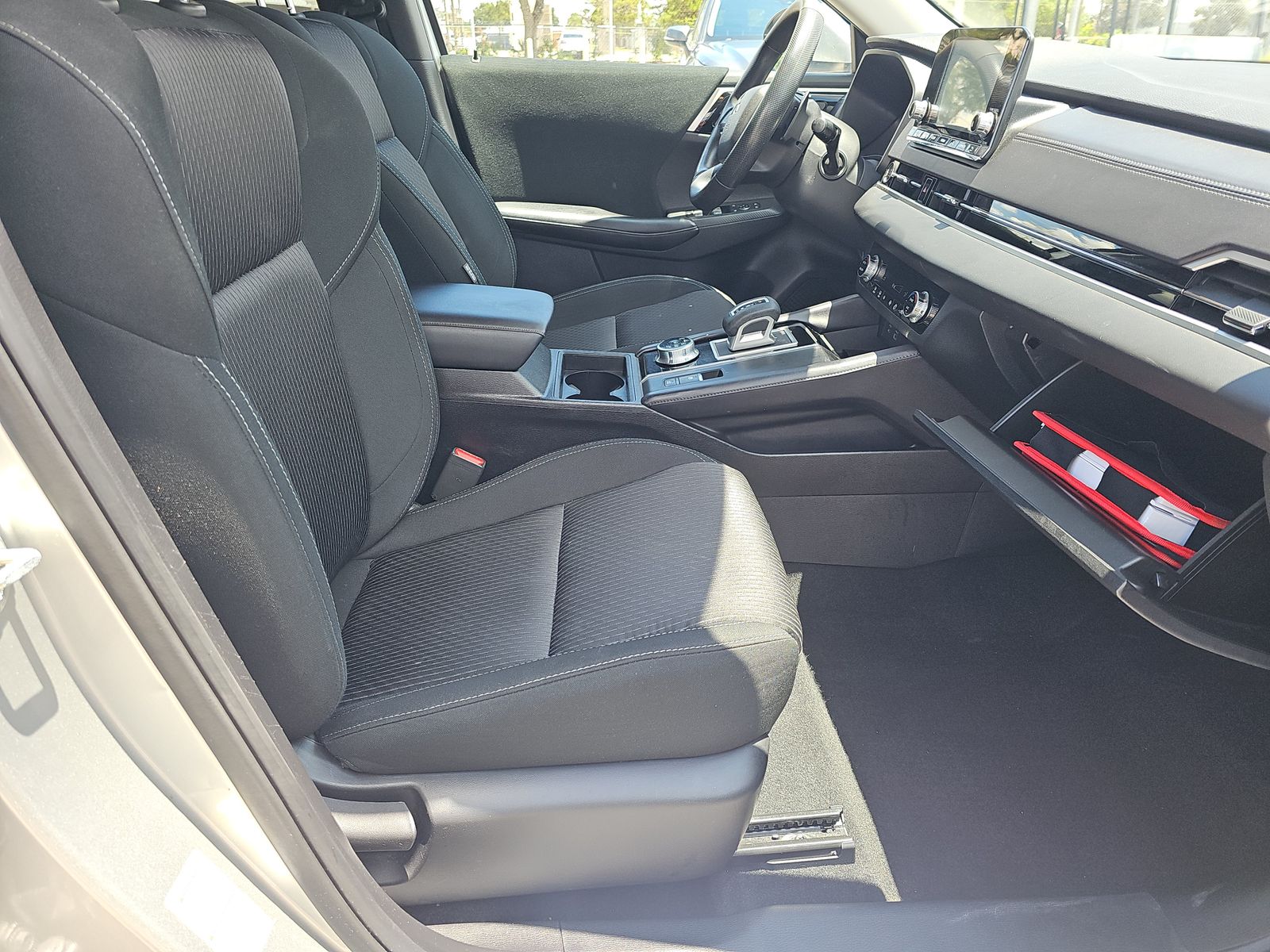 2024 Mitsubishi Outlander ES FWD