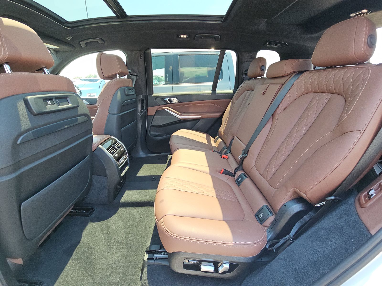 2022 BMW X7 xDrive40i AWD