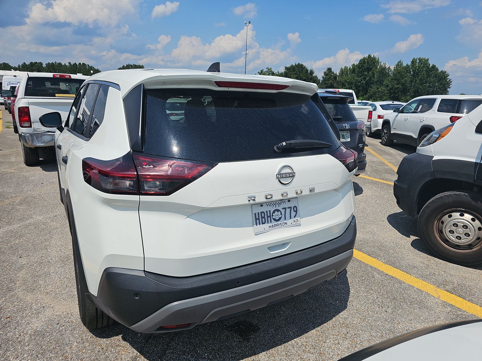 2023 Nissan Rogue S FWD
