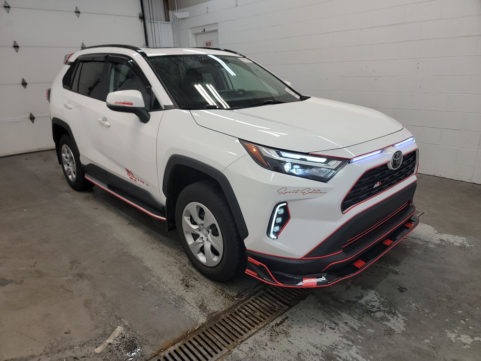 2022 Toyota RAV4 XLE FWD