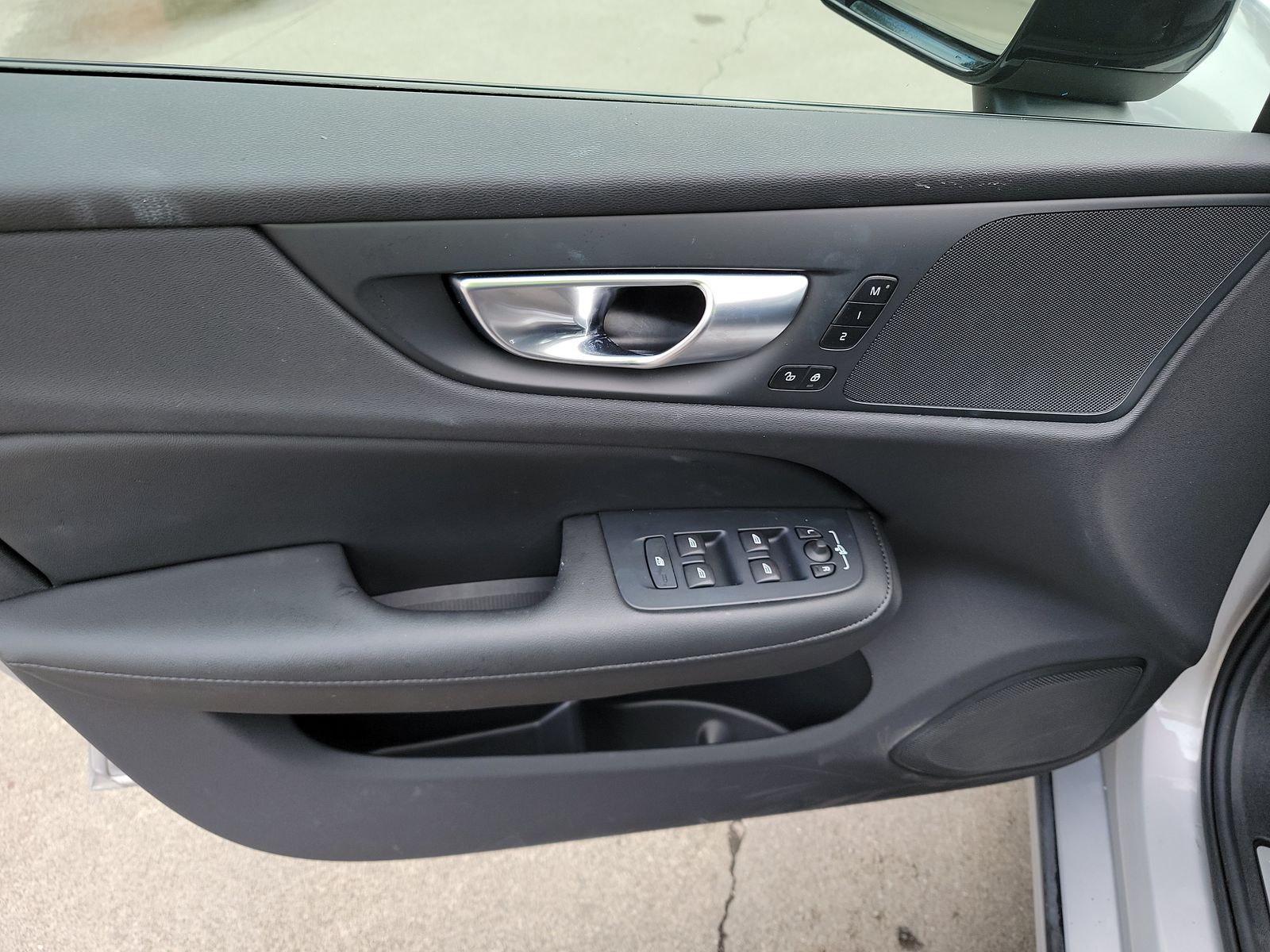 2025 Volvo S60 B5 Core AWD