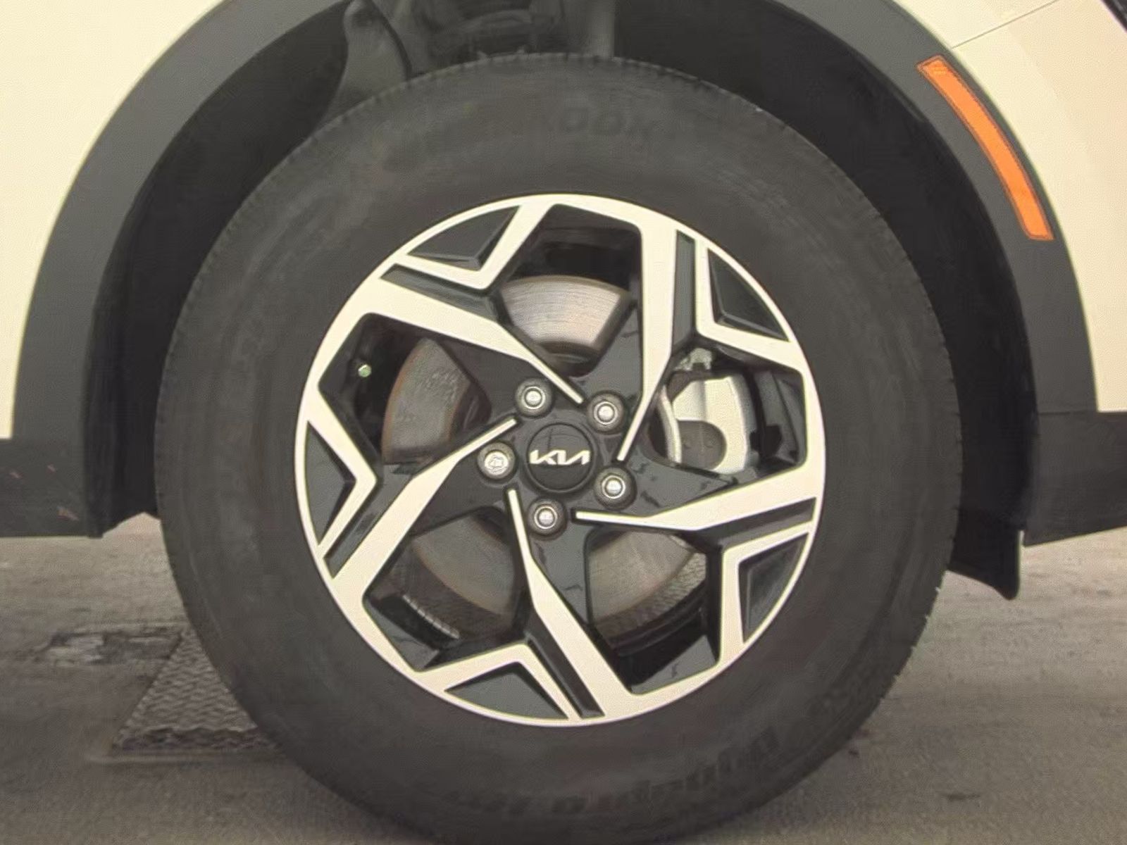 2025 Kia Sportage LX AWD