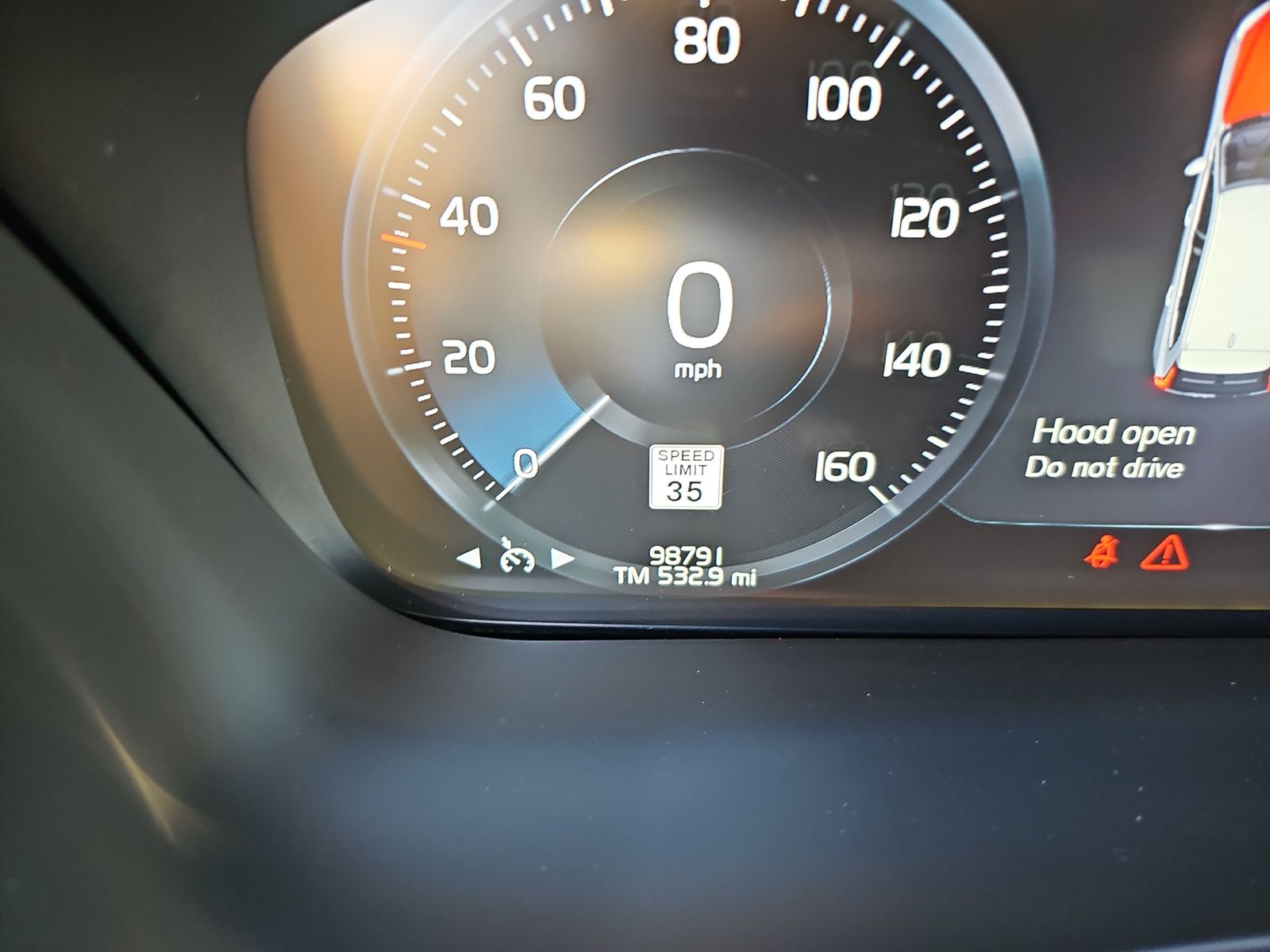 2019 Volvo XC60 Plug-In Hybrid T8 R-Design AWD