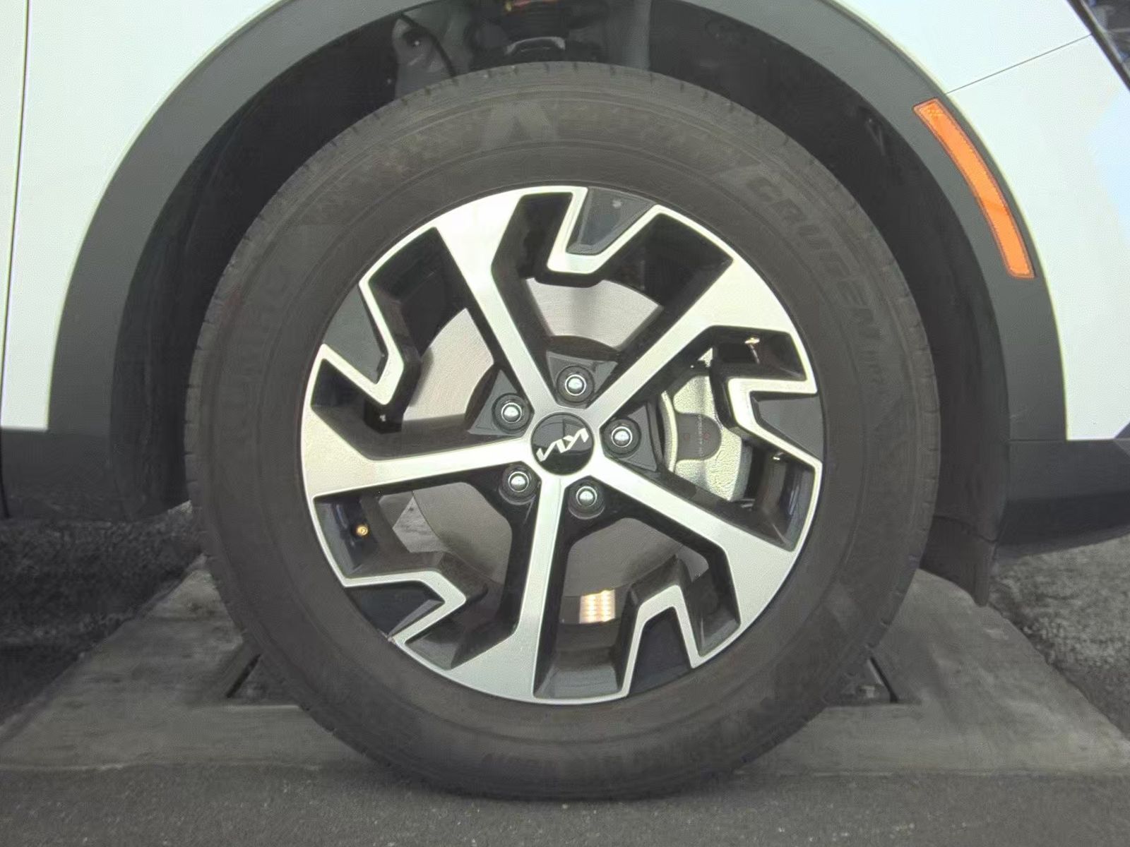 2025 Kia Sportage EX FWD