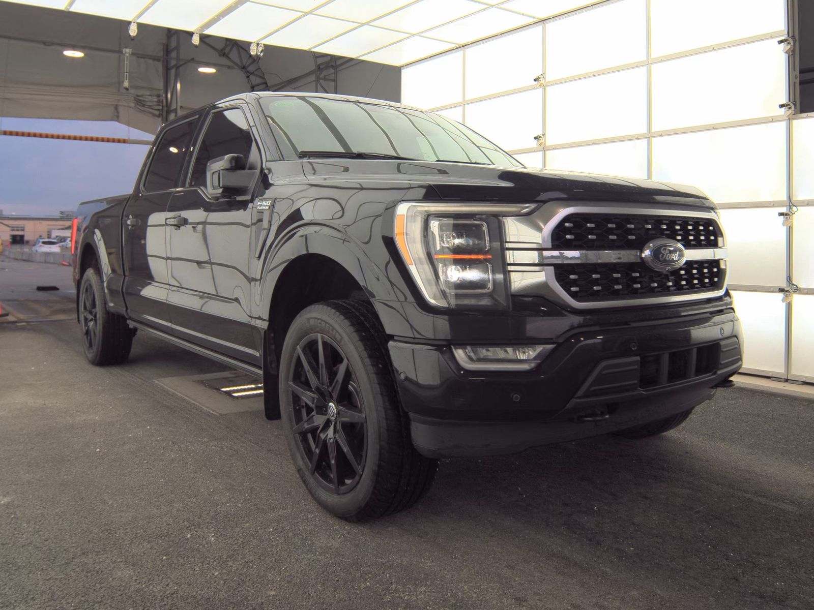 2023 Ford F-150 Platinum AWD