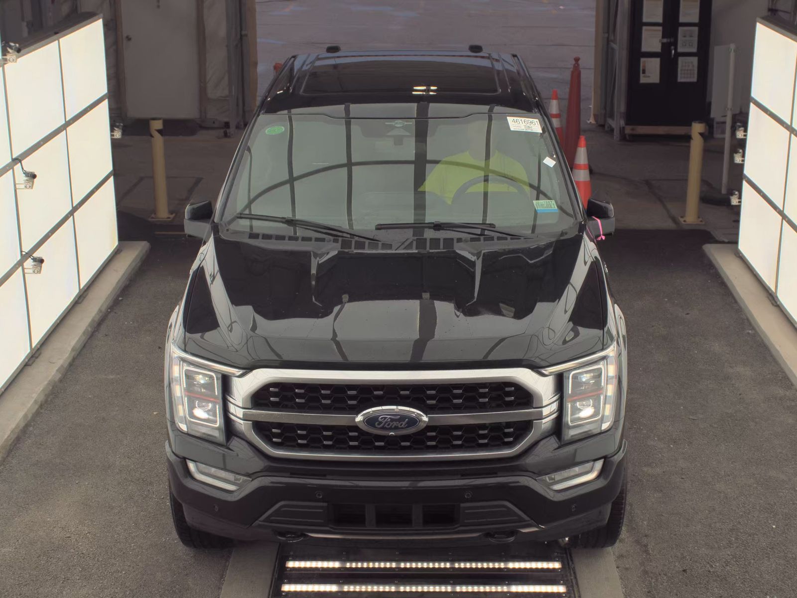 2023 Ford F-150 Platinum AWD