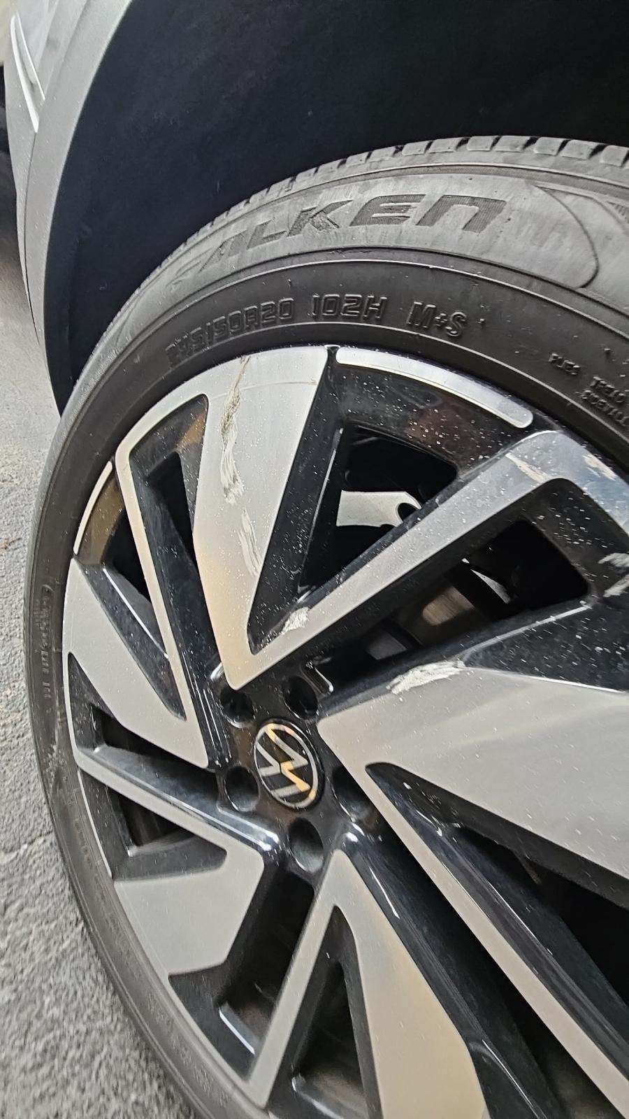 2024 Volkswagen Atlas 2.0T SE AWD