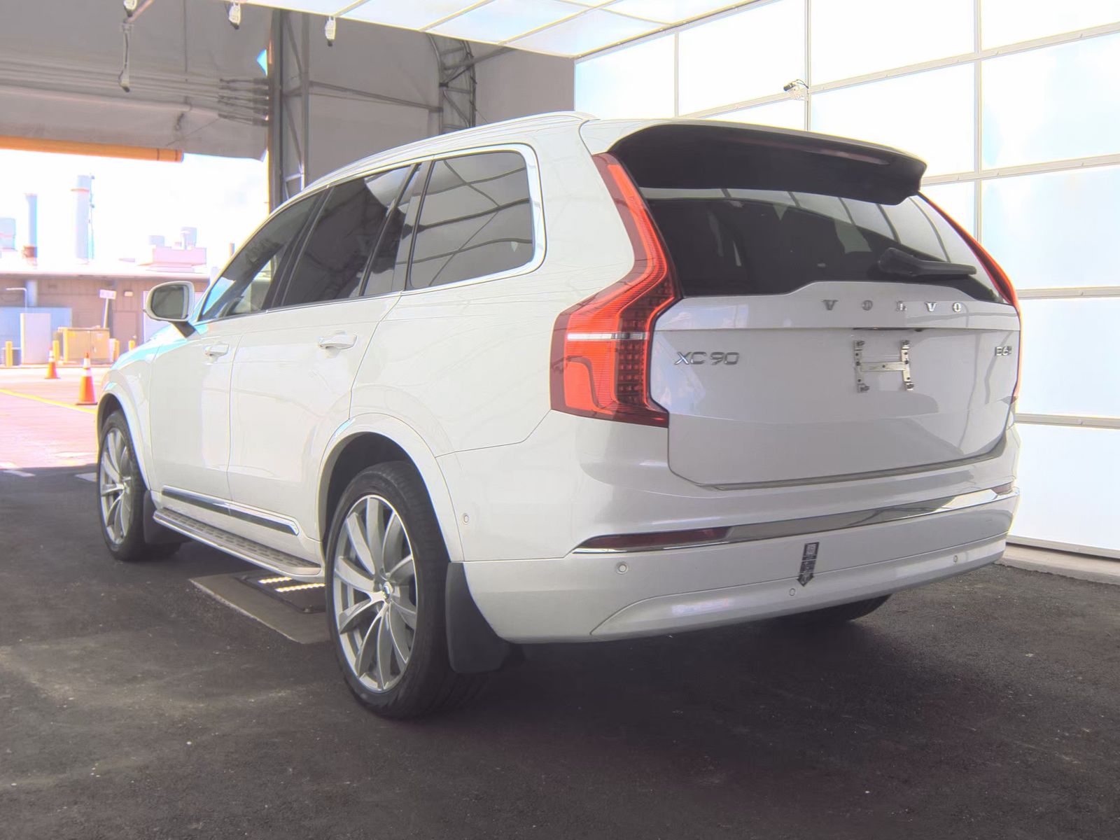 2023 Volvo XC90 B6 Ultimate AWD