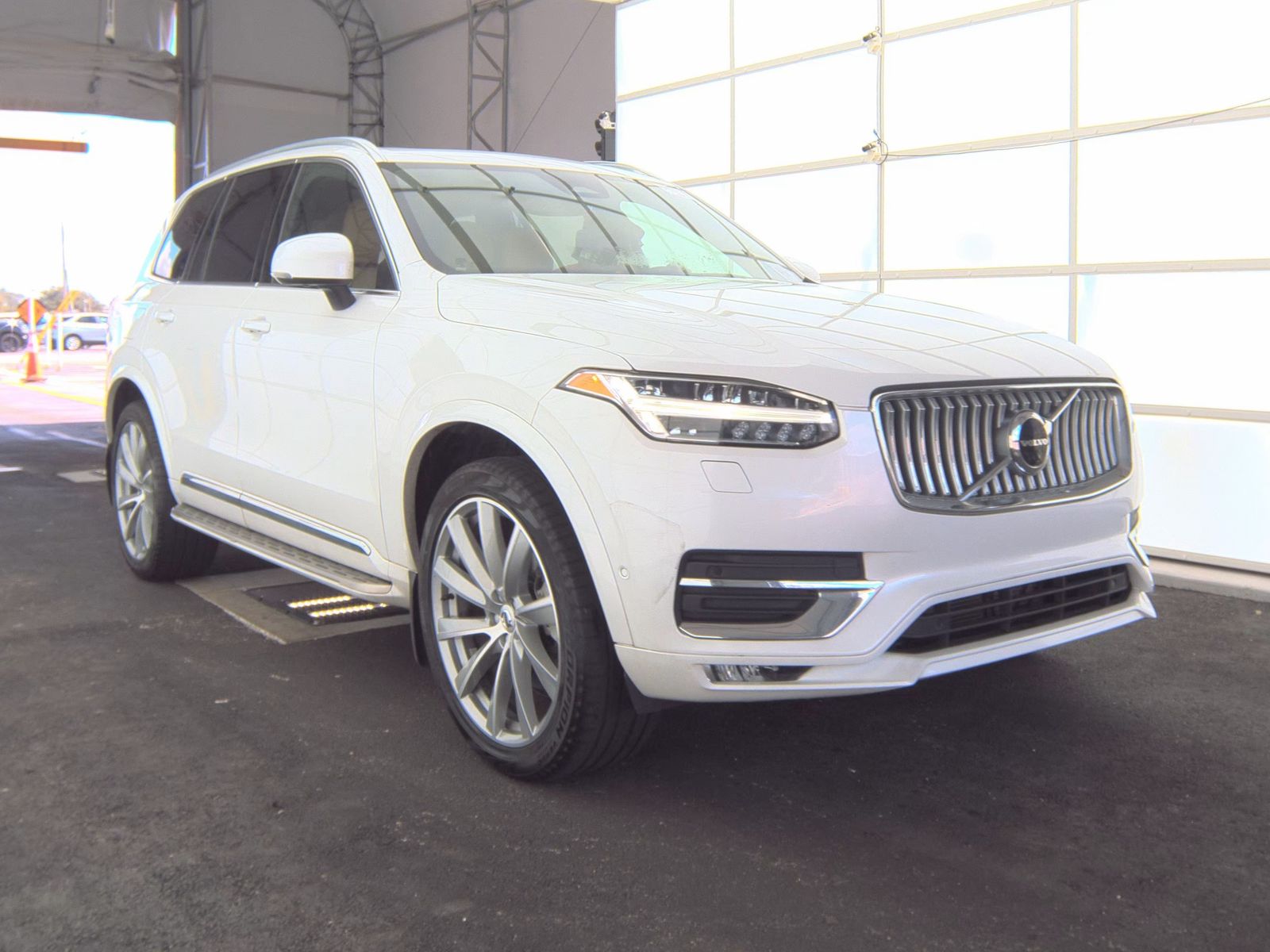 2023 Volvo XC90 B6 Ultimate AWD