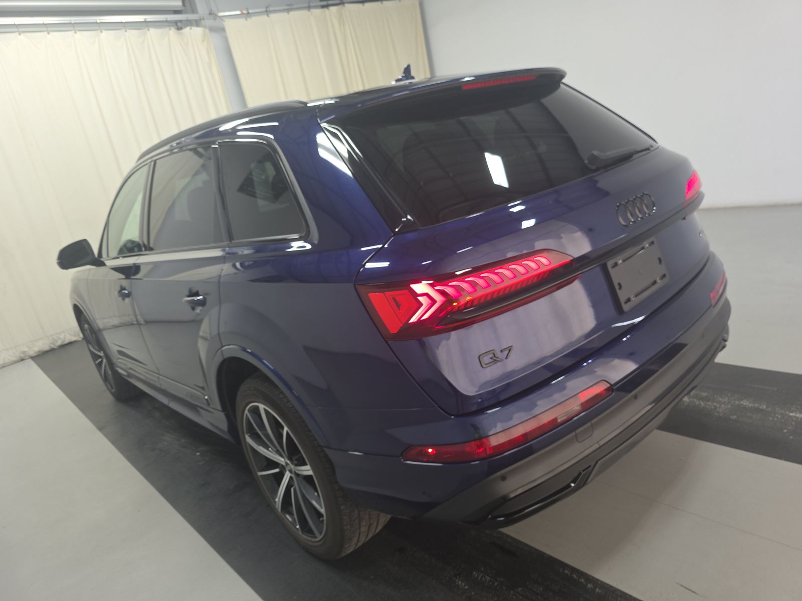 2022 Audi Q7 Premium Plus AWD