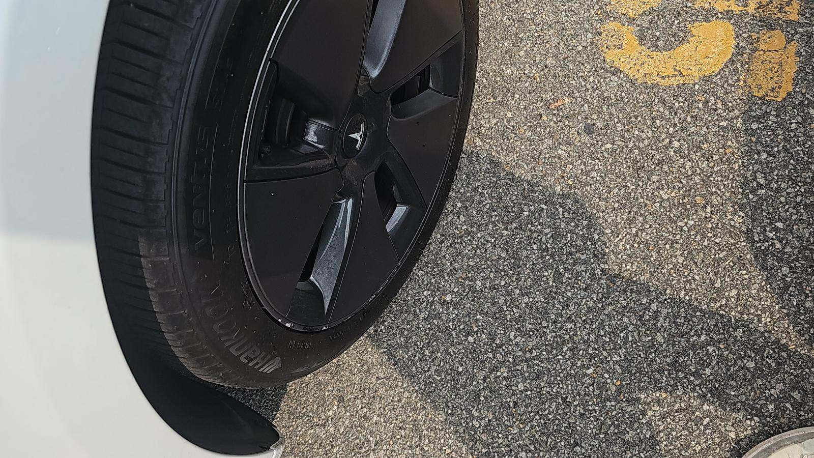 2023 Tesla Model 3 Standard Range RWD