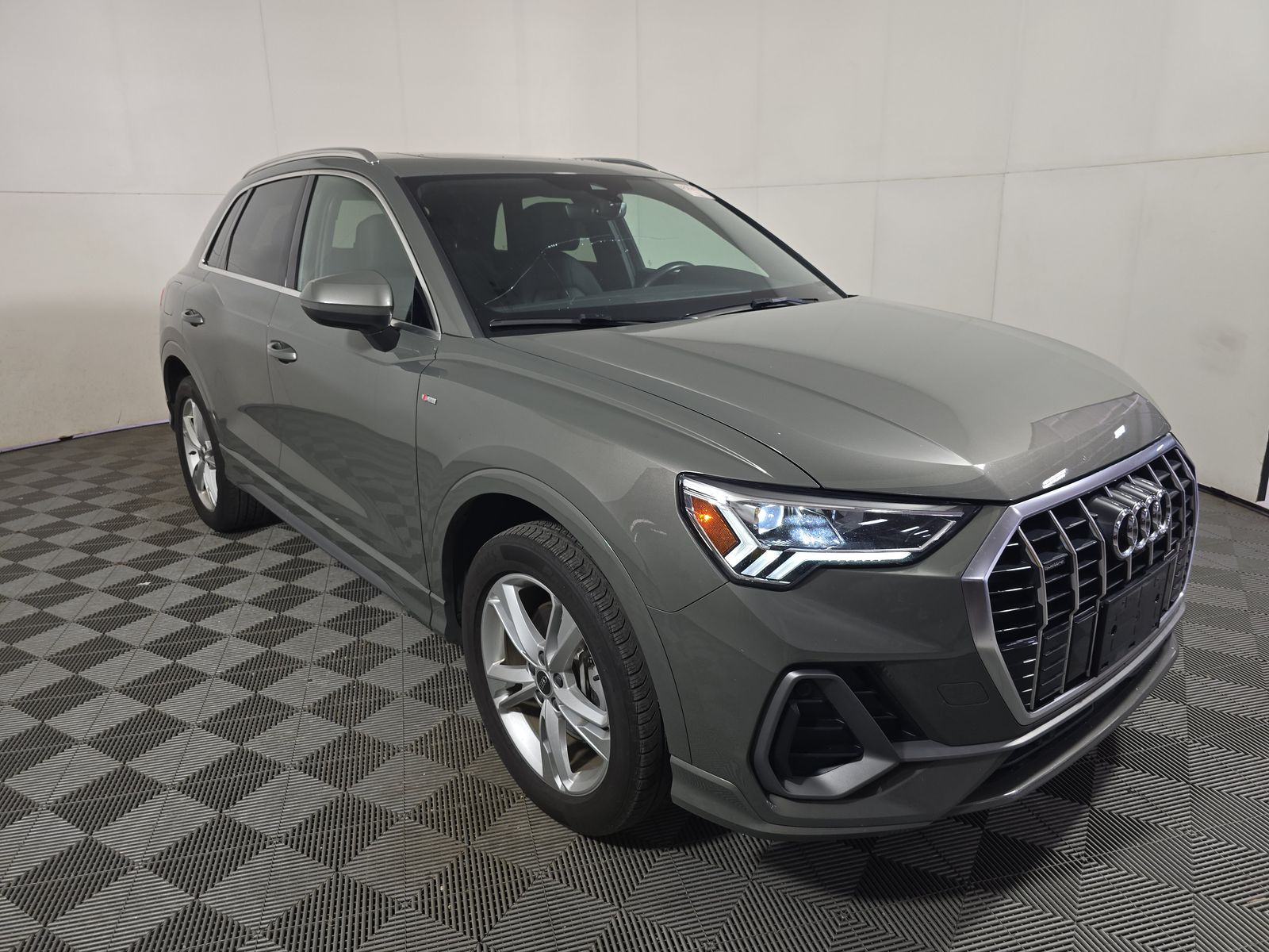 2023 Audi Q3 S line Premium Plus AWD