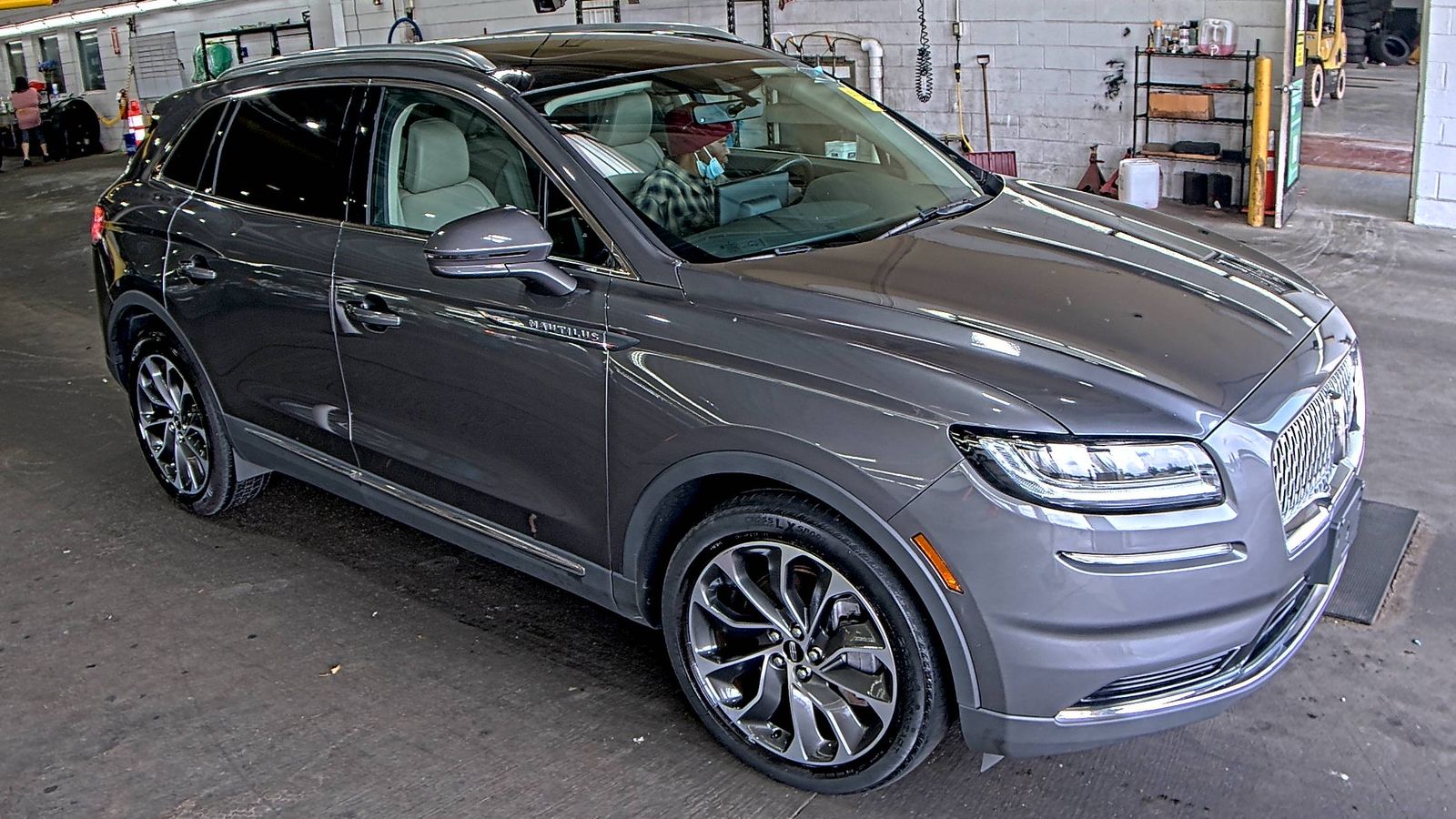 2022 Lincoln Nautilus Reserve AWD