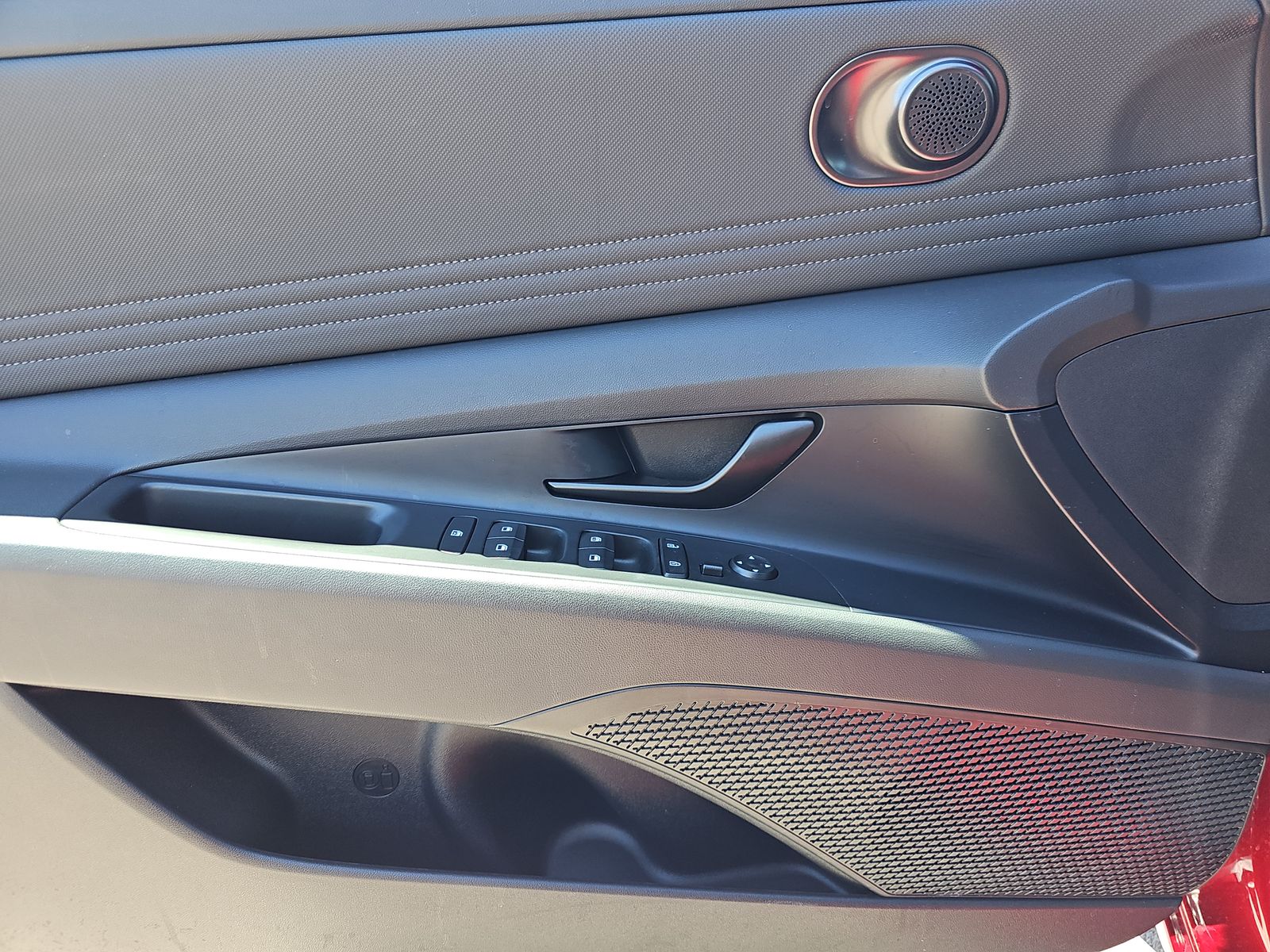 2025 Hyundai Elantra SEL Sport FWD