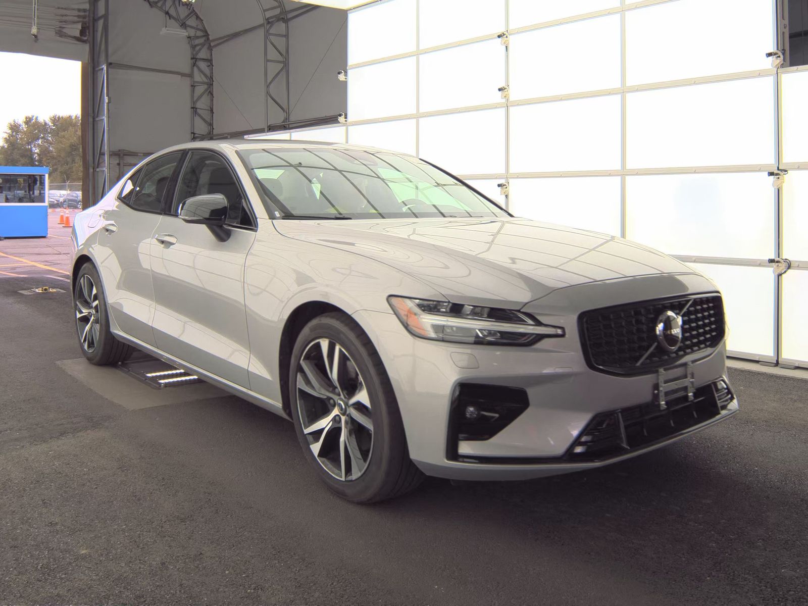 2025 Volvo S60 B5 Core AWD