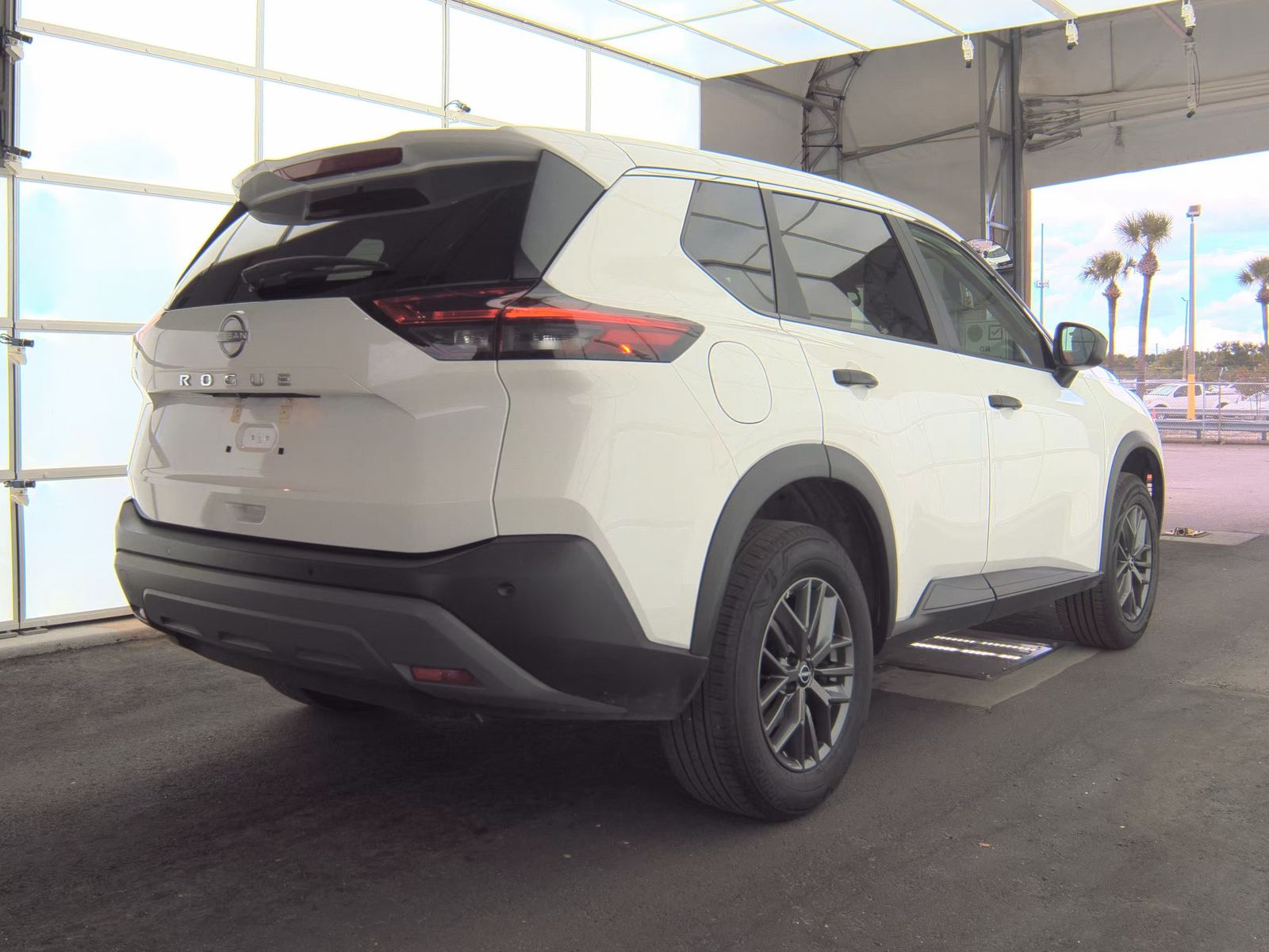 2023 Nissan Rogue S FWD