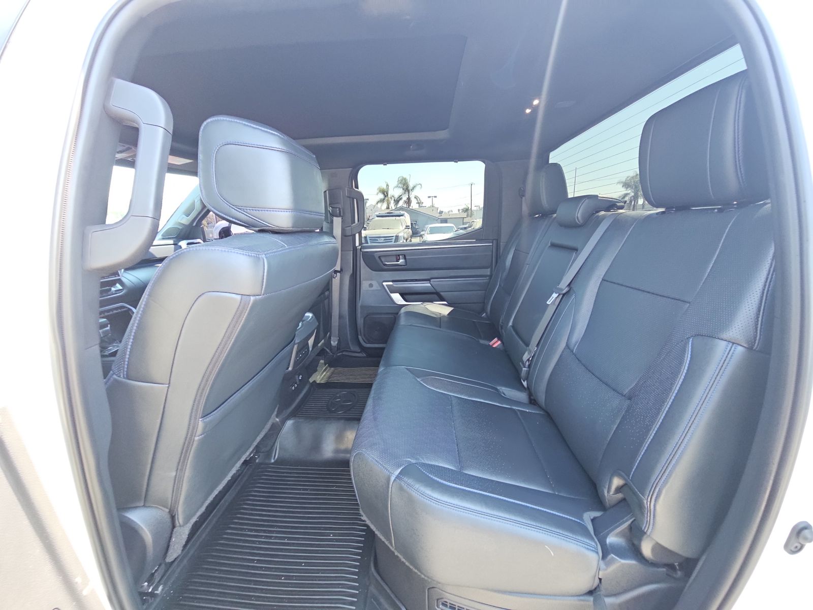 2022 Toyota Tundra Hybrid Platinum AWD