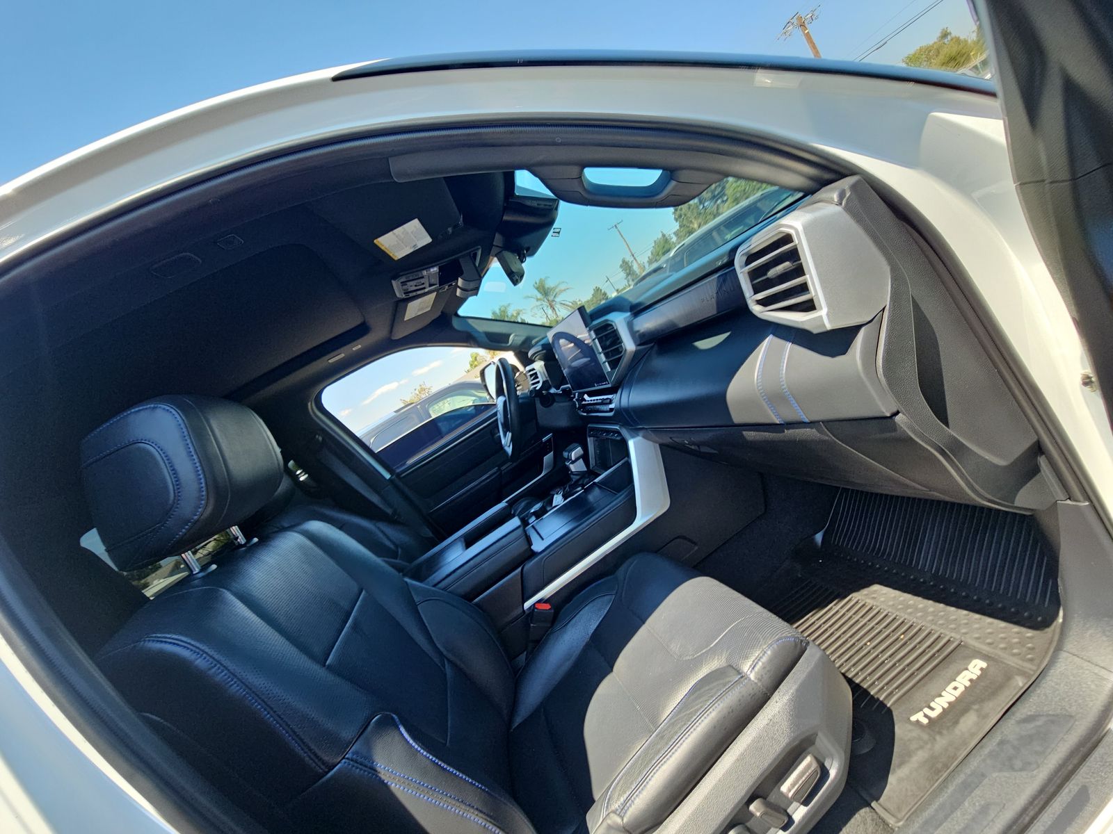 2022 Toyota Tundra Hybrid Platinum AWD