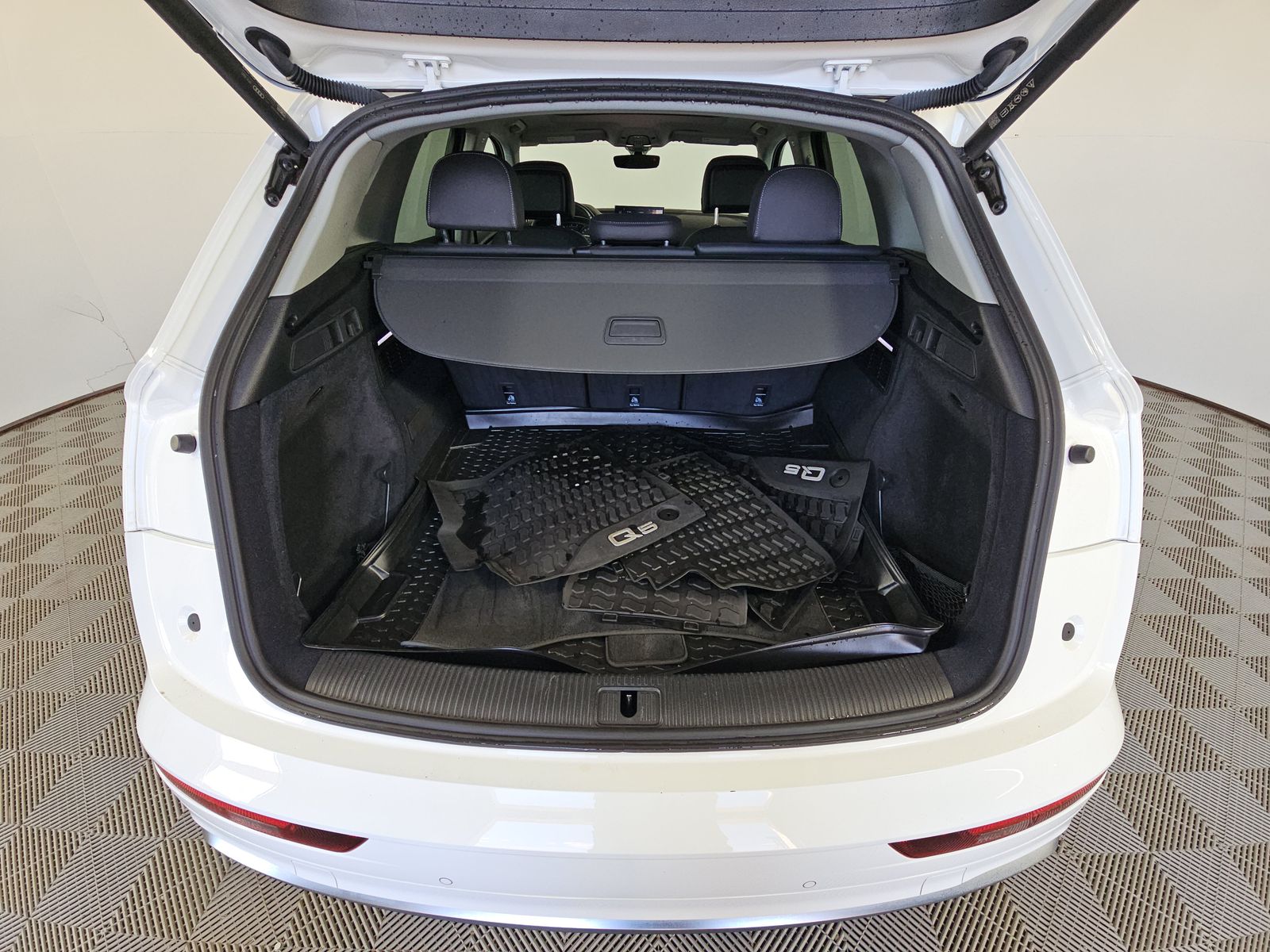 2023 Audi Q5 S line Premium AWD