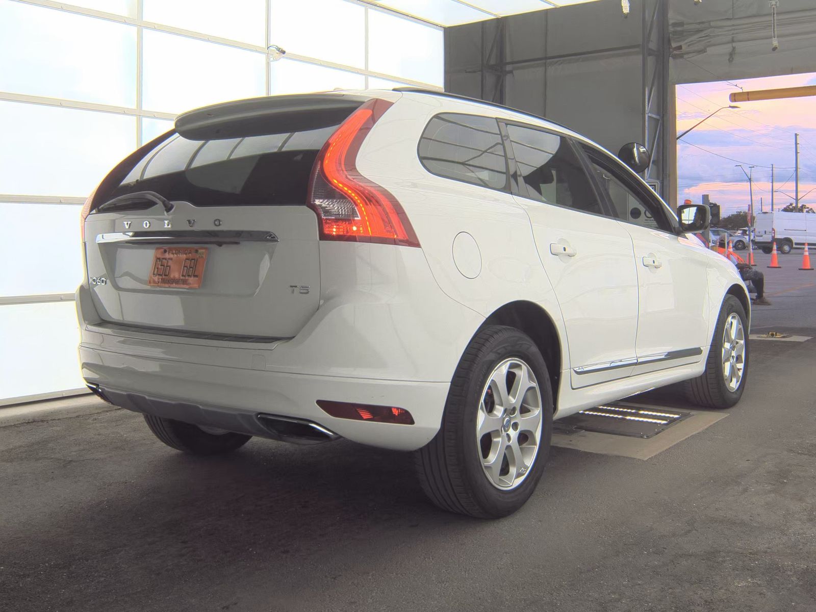 2016 Volvo XC60 T5 FWD