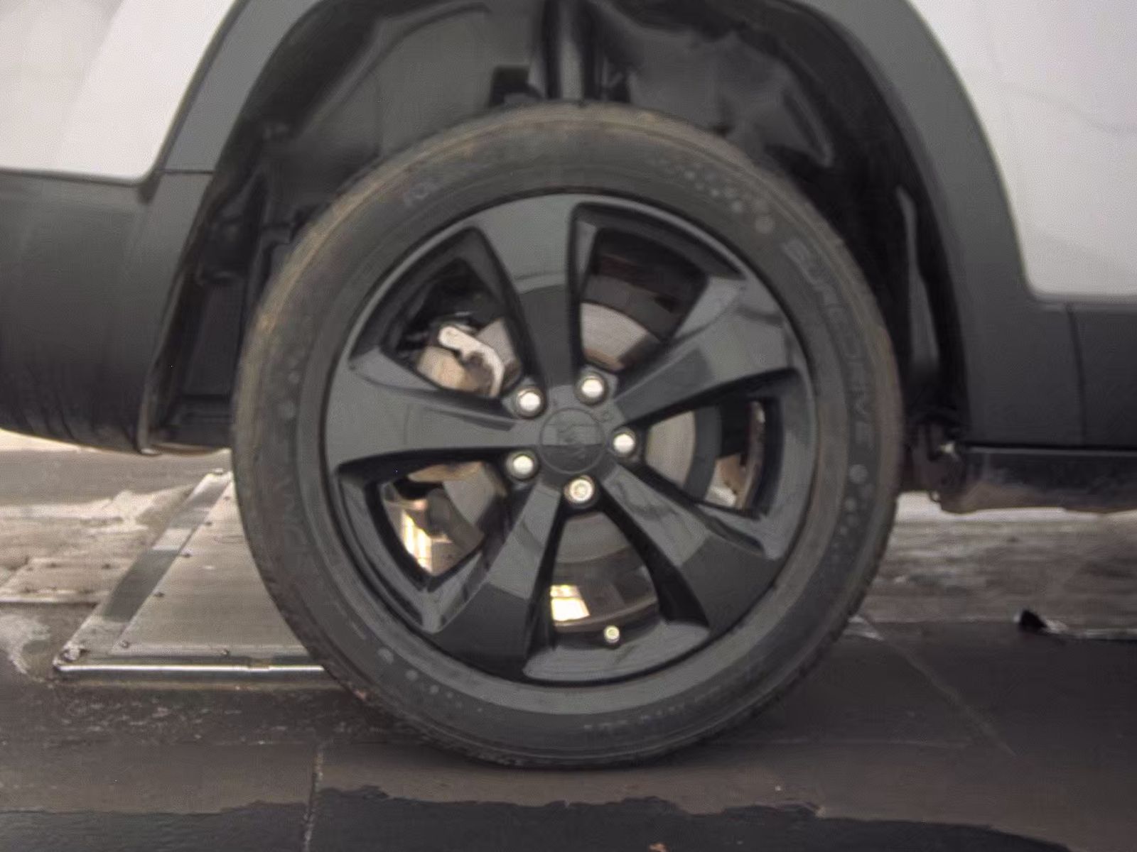 2021 Jeep Cherokee Latitude Altitude Edition FWD