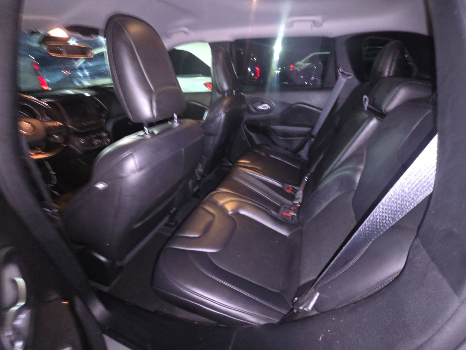 2021 Jeep Cherokee Latitude Altitude Edition FWD