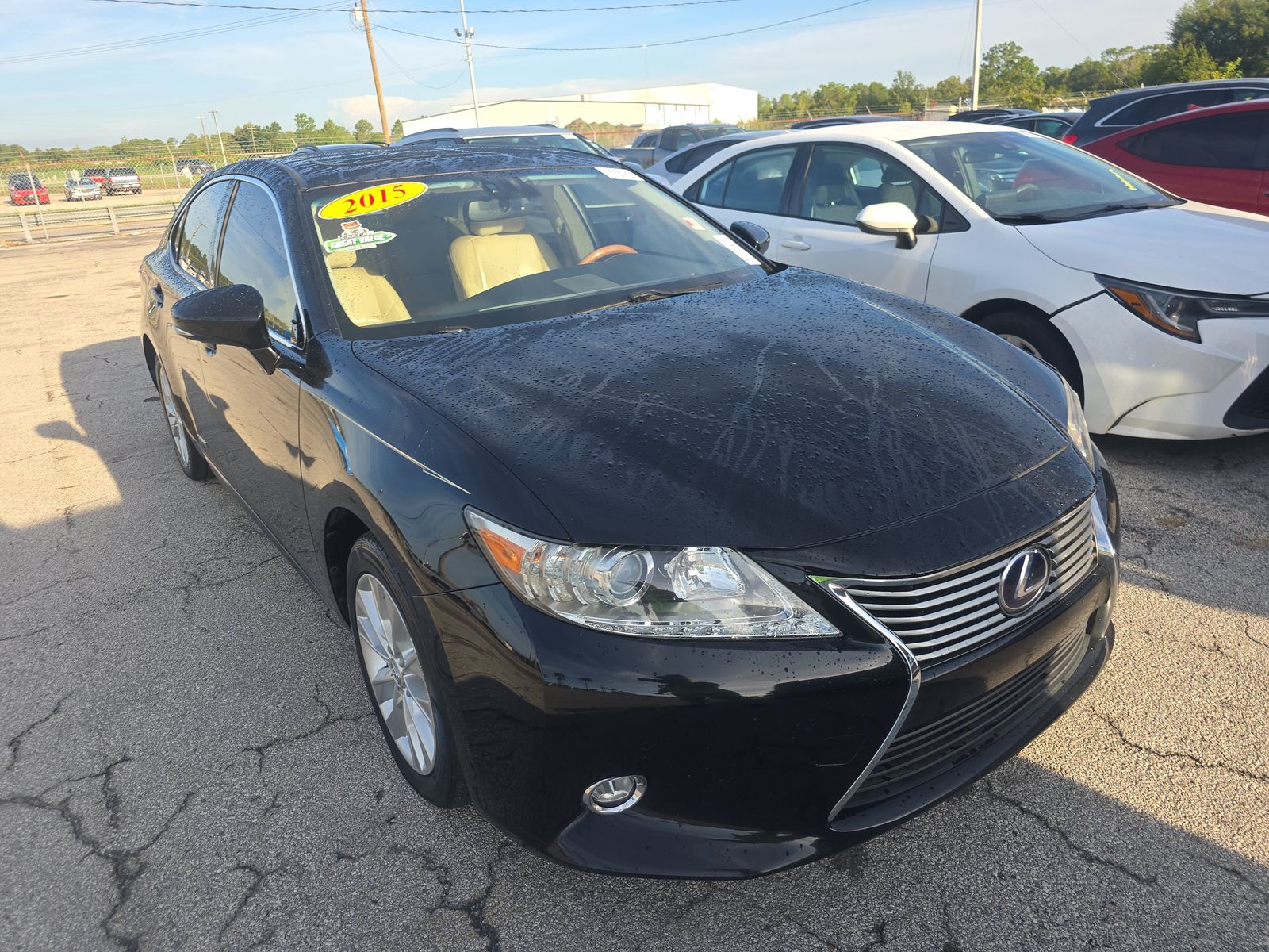 2015 Lexus ES ES 300h FWD