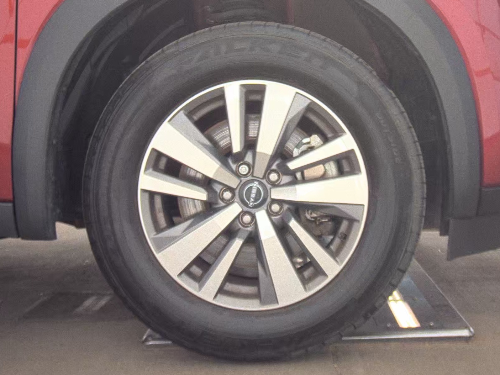 2023 Nissan Pathfinder SL AWD