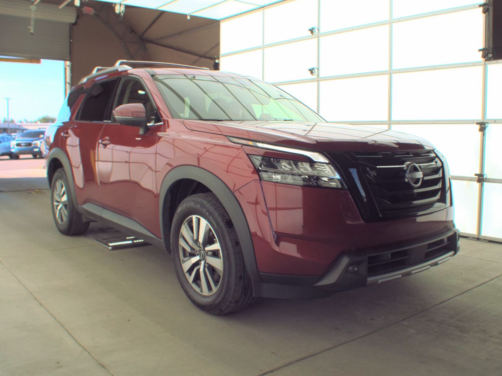 2023 Nissan Pathfinder SL AWD