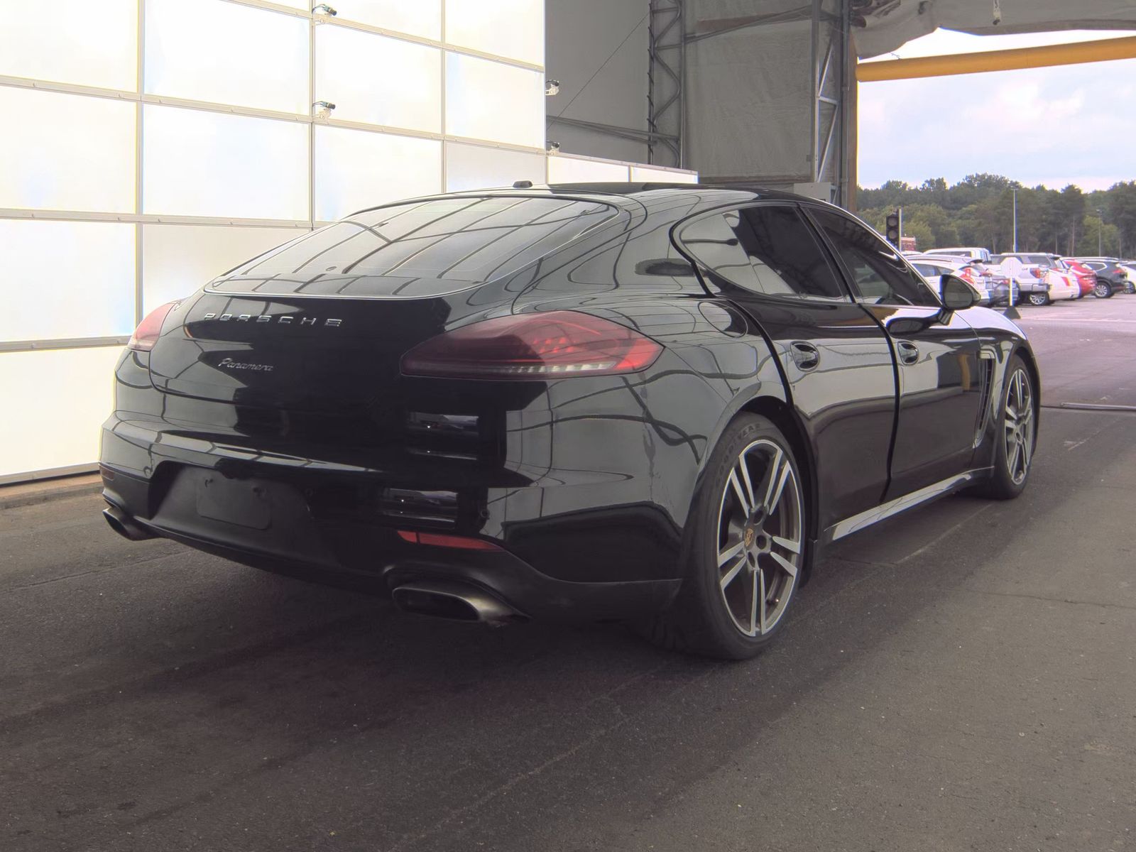 2016 Porsche Panamera Base RWD