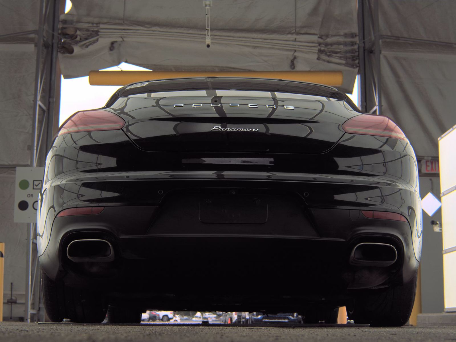 2016 Porsche Panamera Base RWD