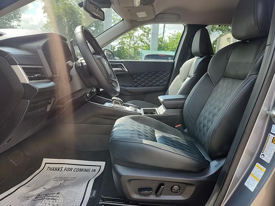 2024 Mitsubishi Outlander SEL FWD