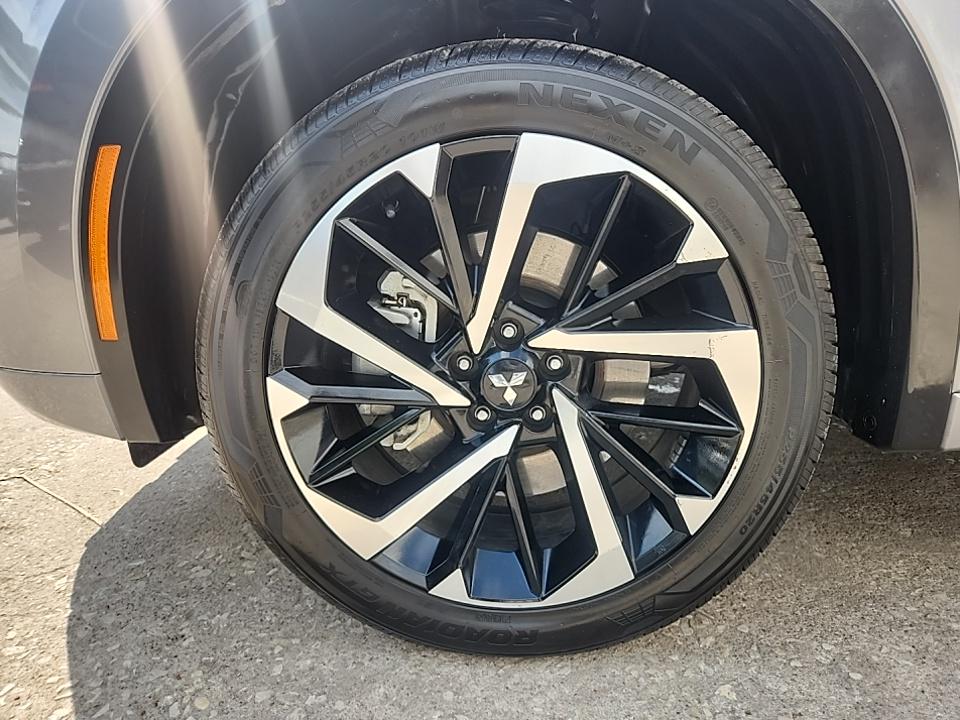2024 Mitsubishi Outlander SEL FWD