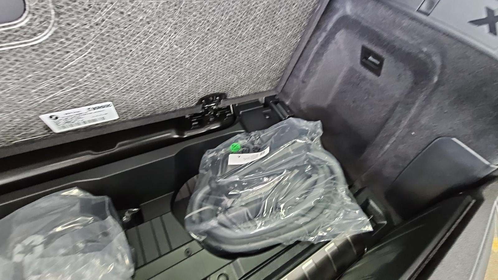 2025 BMW X5 xDrive50e AWD