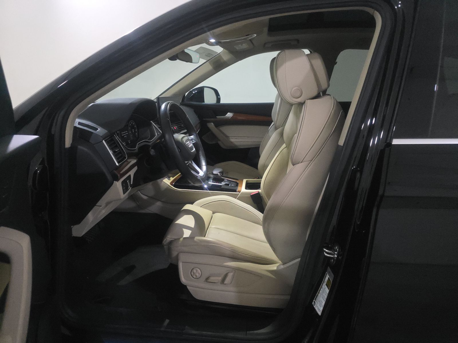 2023 Audi Q5 S line Premium Plus AWD