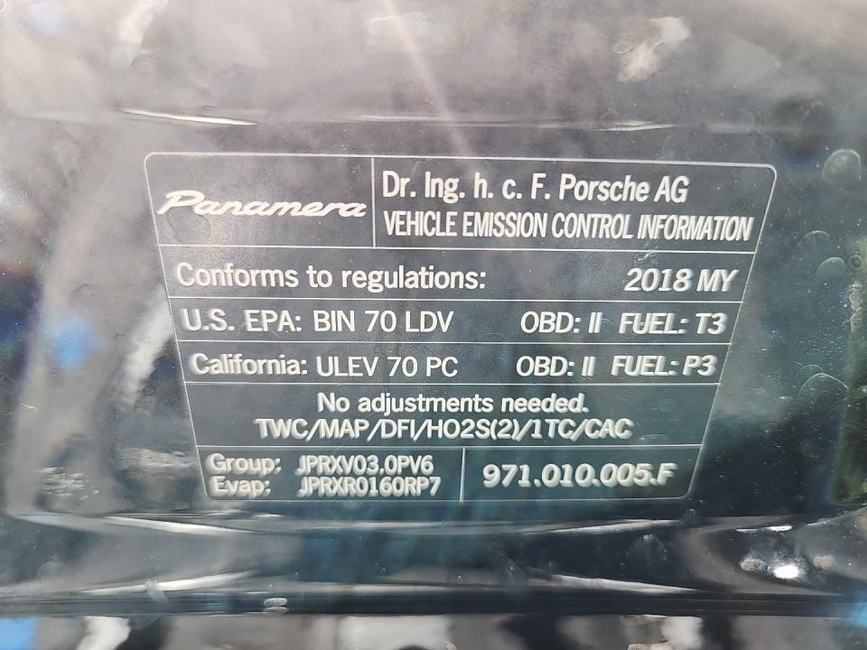 2018 Porsche Panamera Base RWD