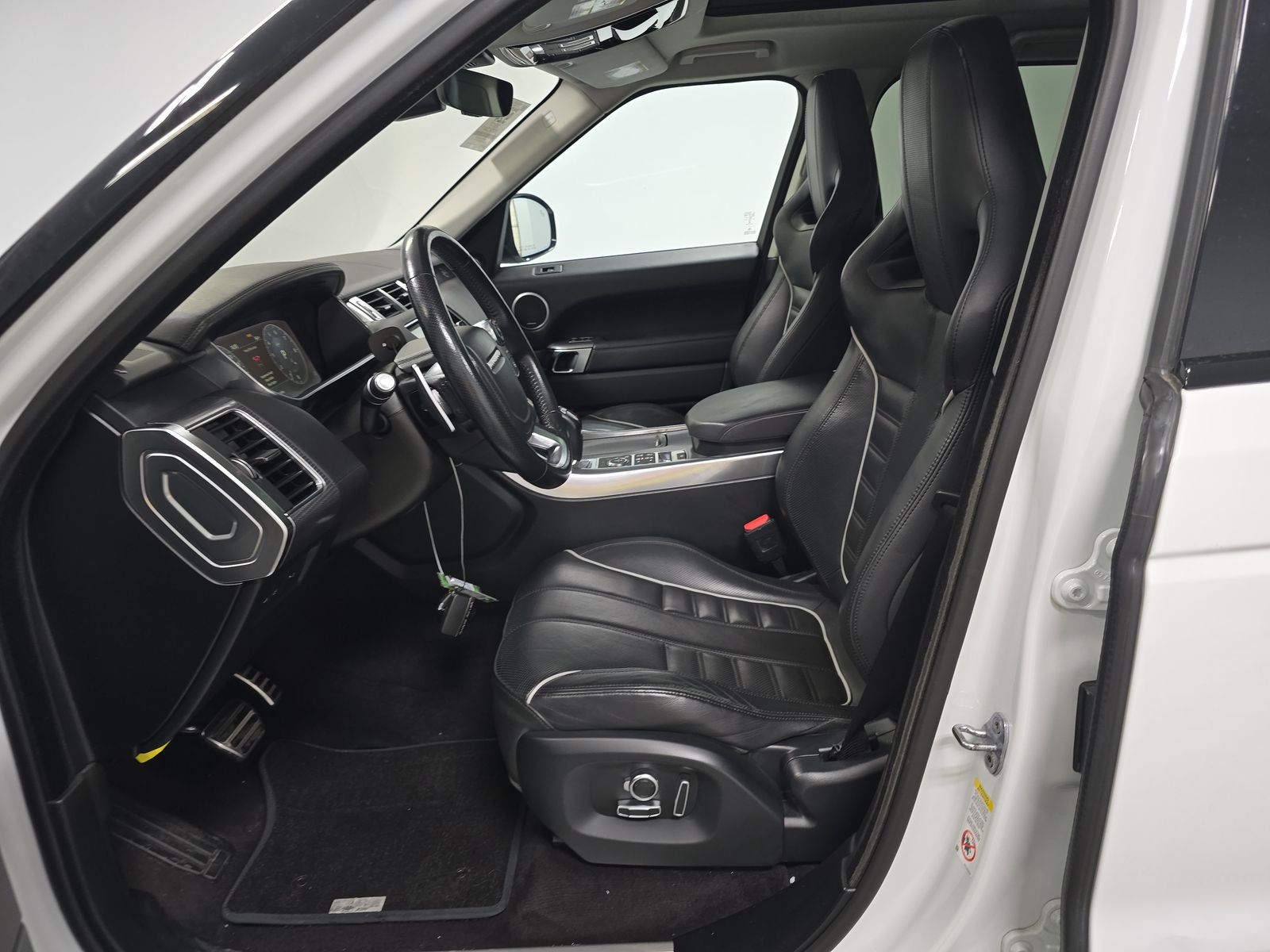 2017 Land Rover Range Rover Sport SVR AWD