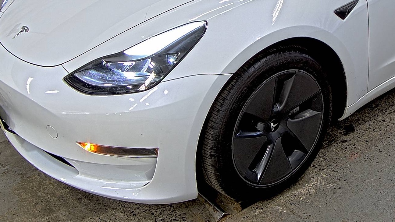 2023 Tesla Model 3 Standard Range RWD