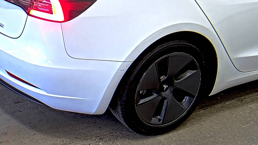 2023 Tesla Model 3 Standard Range RWD
