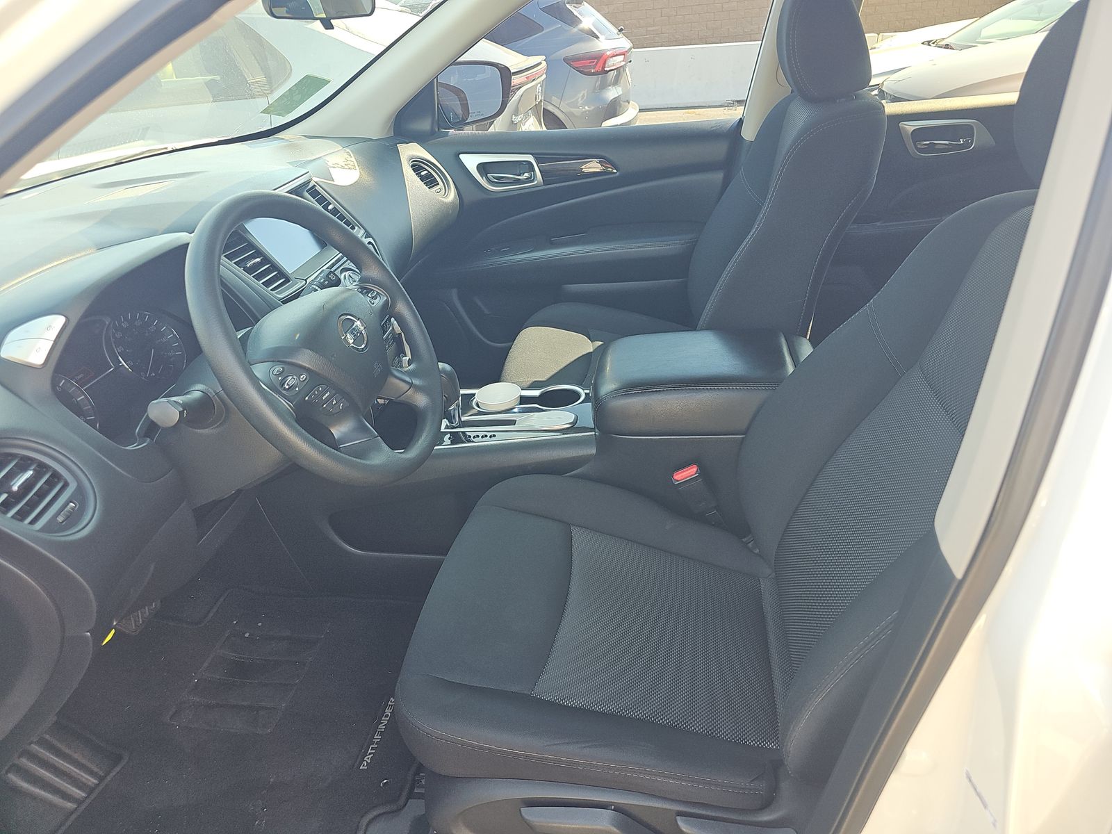 2020 Nissan Pathfinder S FWD