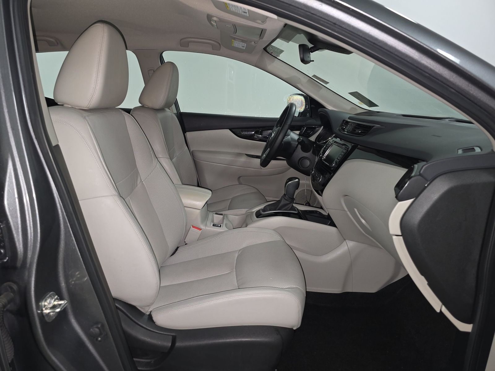 2022 Nissan Rogue Sport SL FWD