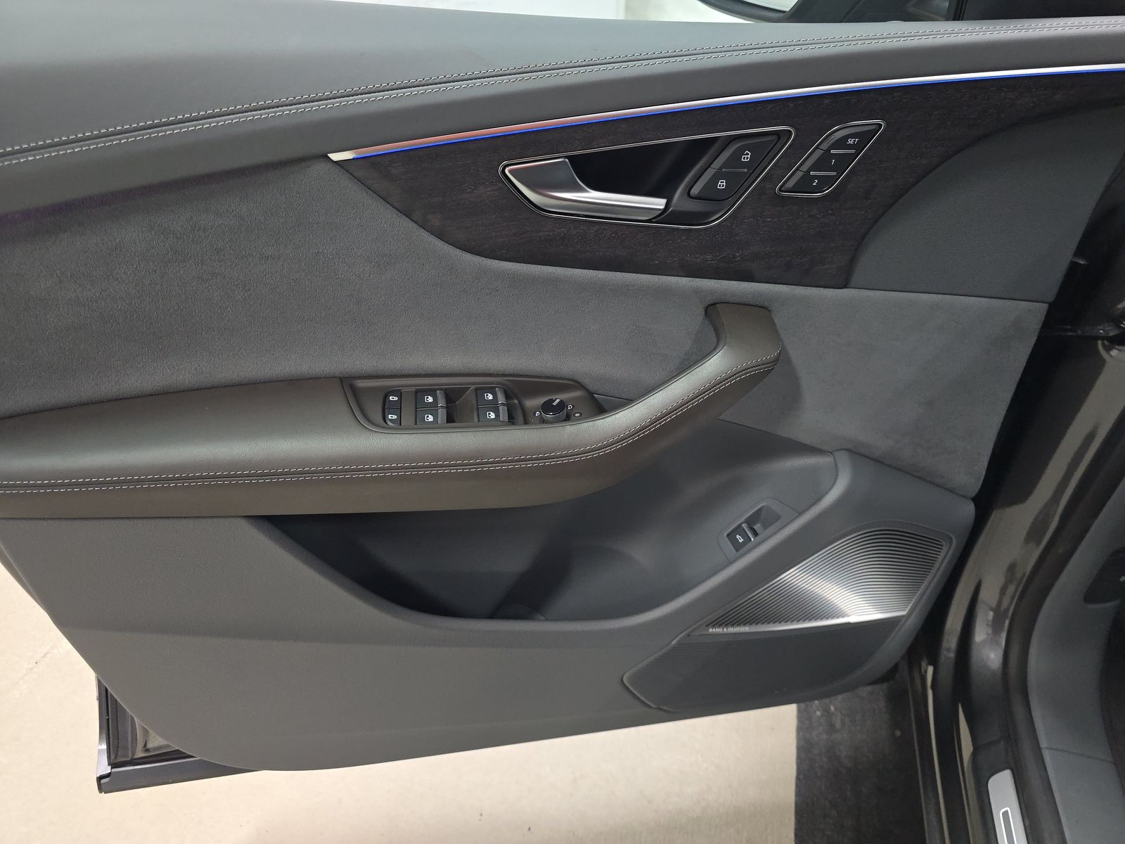 2023 Audi Q8 Prestige AWD