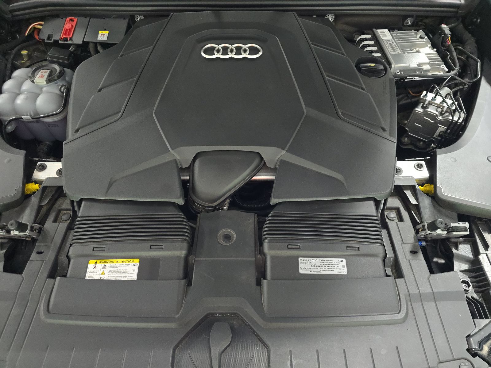 2023 Audi Q8 Prestige AWD