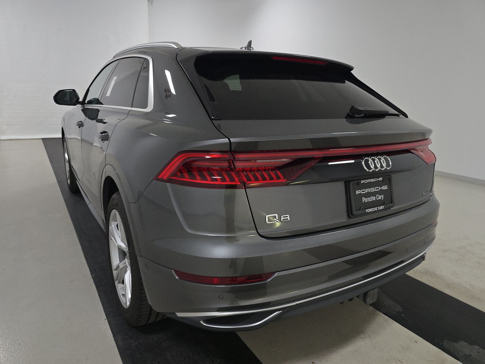 2023 Audi Q8 Prestige AWD