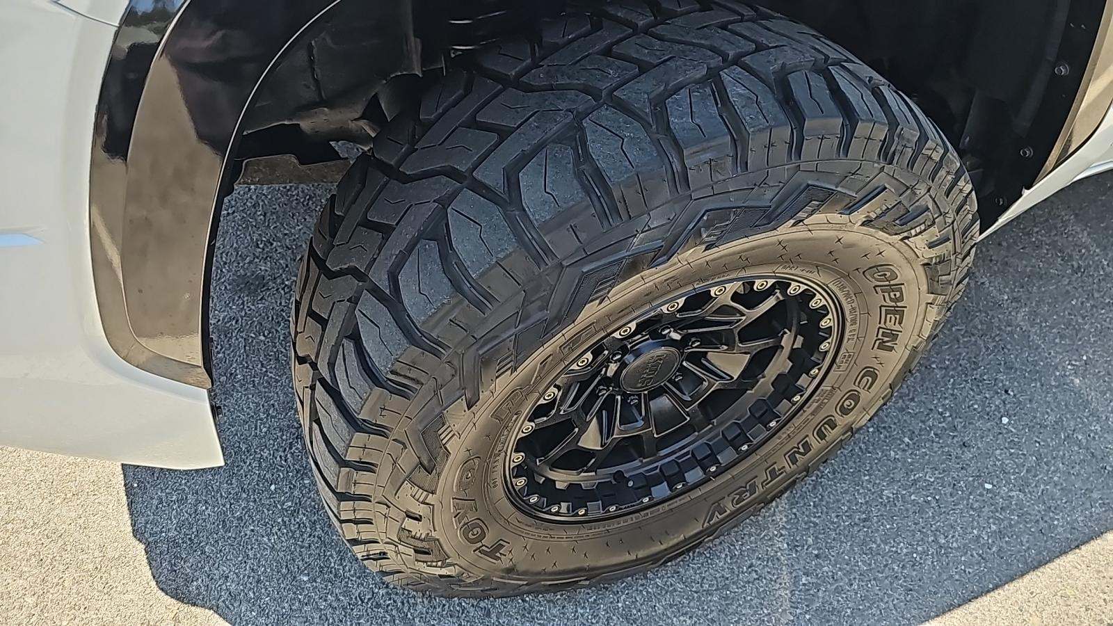 2022 Toyota Tundra Hybrid Platinum AWD