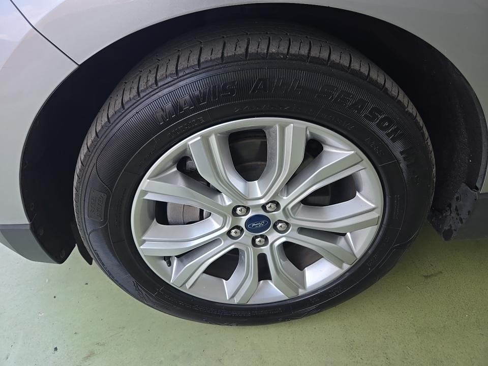 2022 Ford Edge Titanium AWD