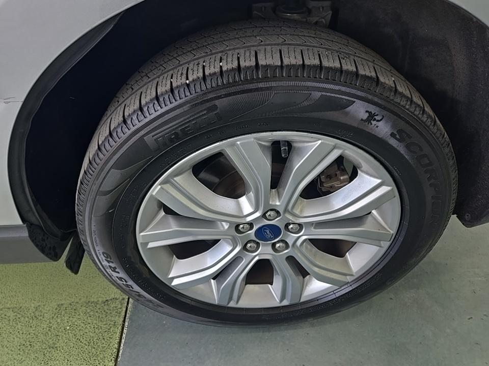2022 Ford Edge Titanium AWD