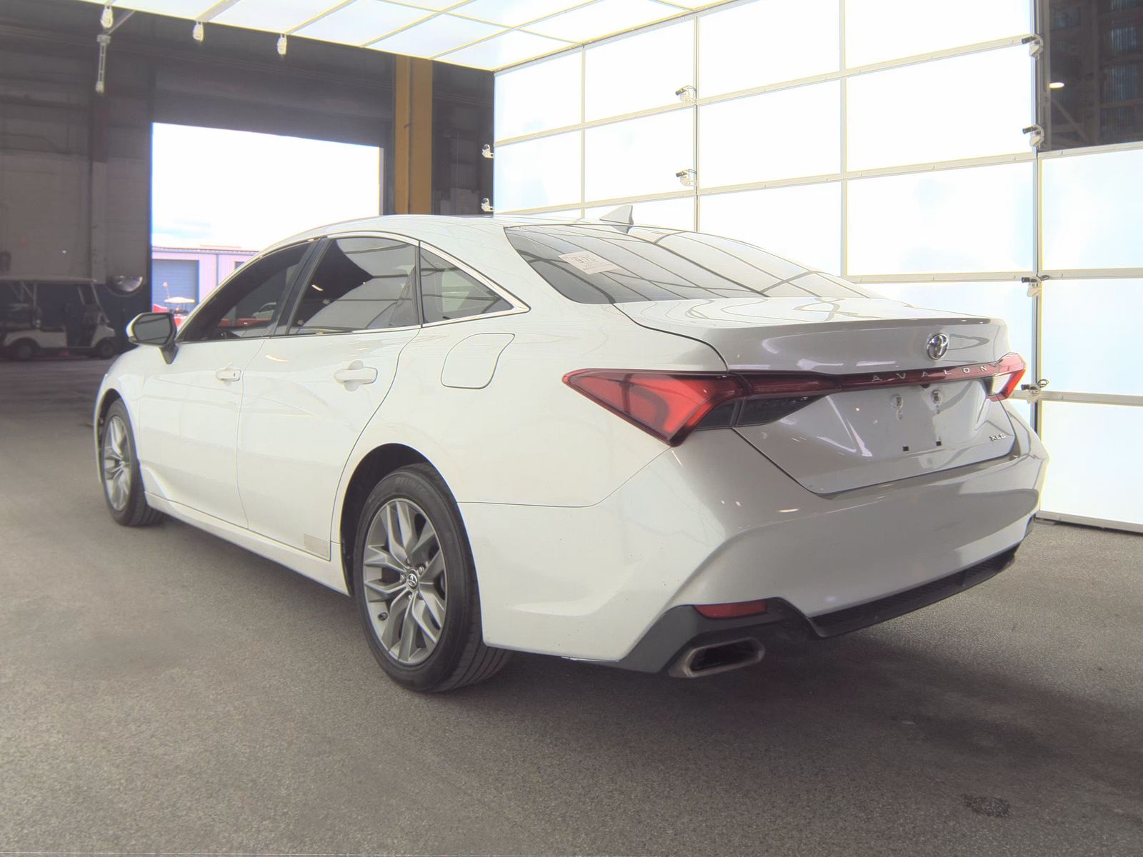 2019 Toyota Avalon XLE FWD