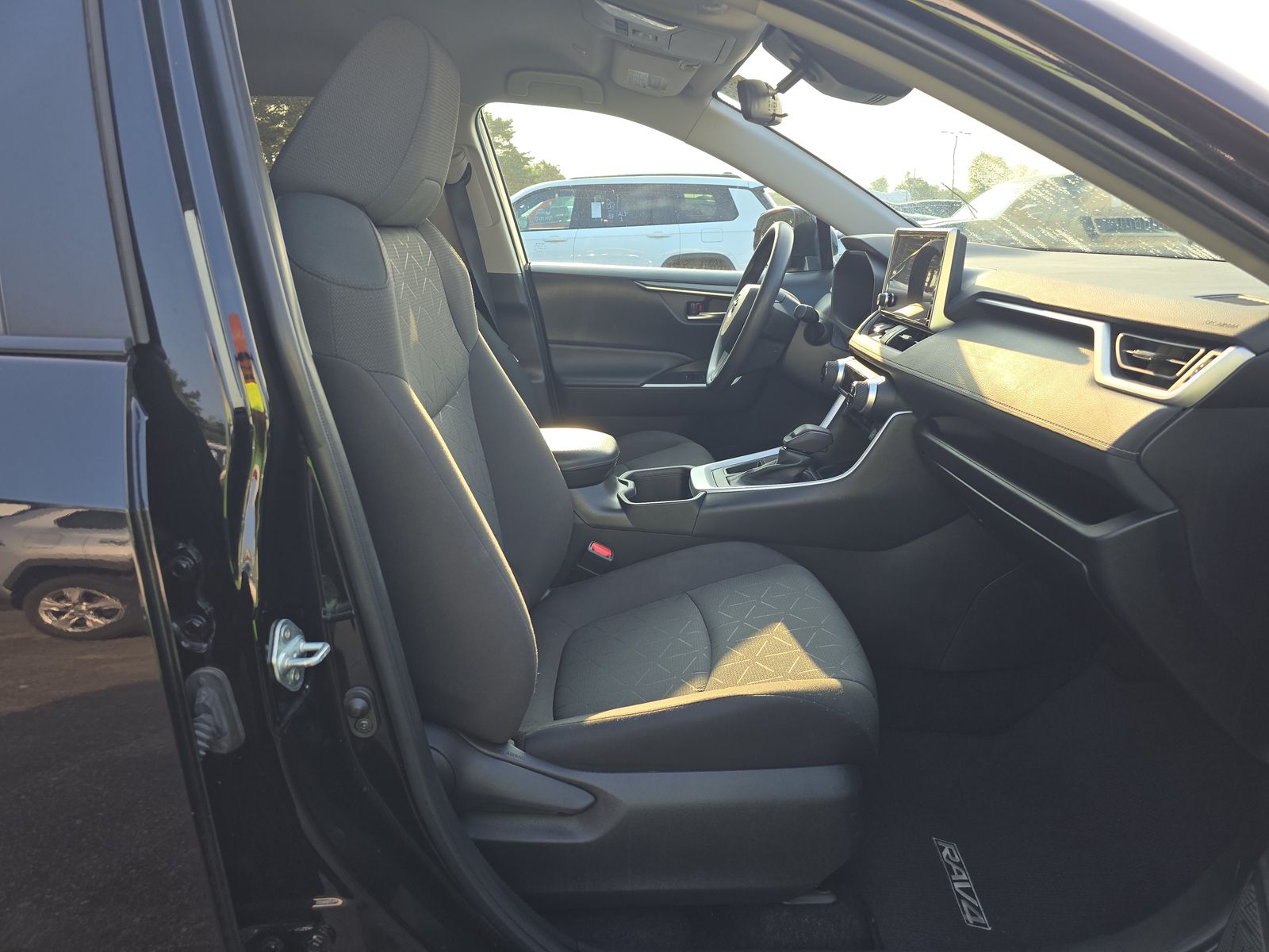 2024 Toyota RAV4 XLE FWD