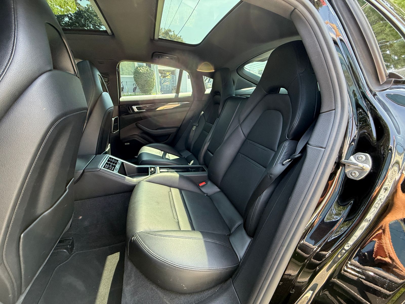 2018 Porsche Panamera Base RWD